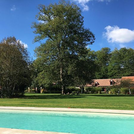 Bed and Breakfast Domaine De Montizeau Lailly-en-Val Экстерьер фото